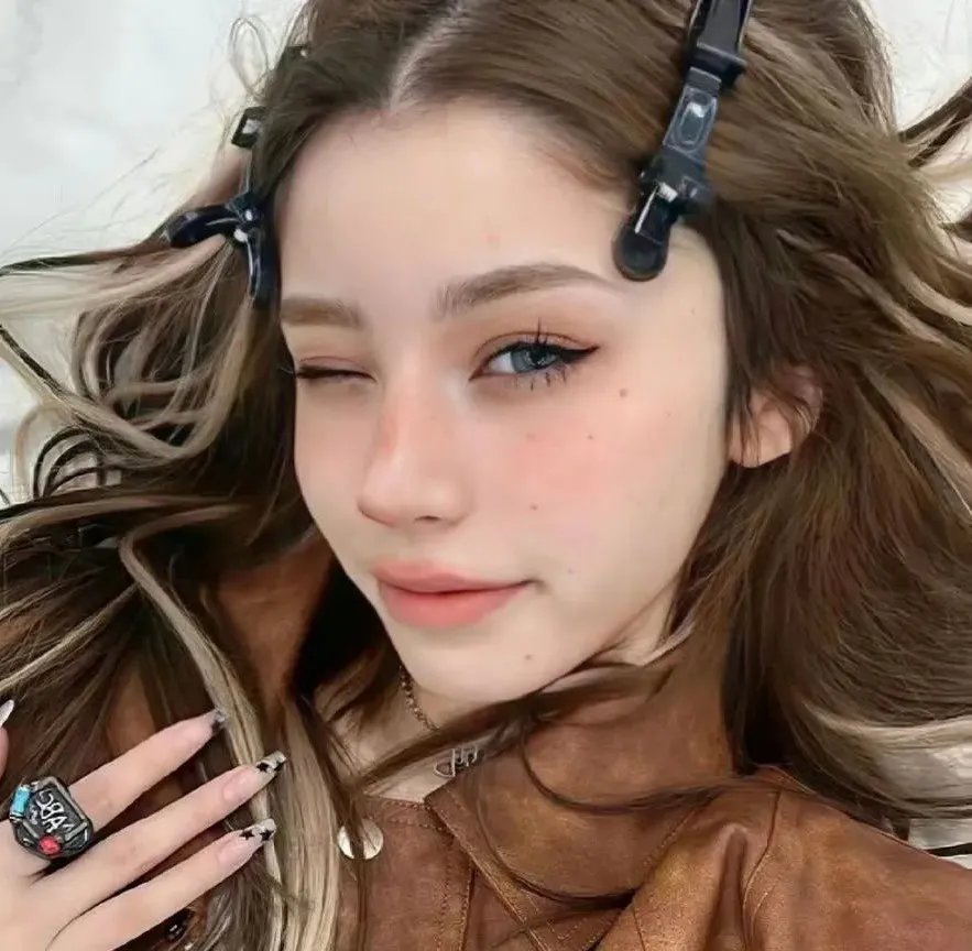 牧蜂姑娘